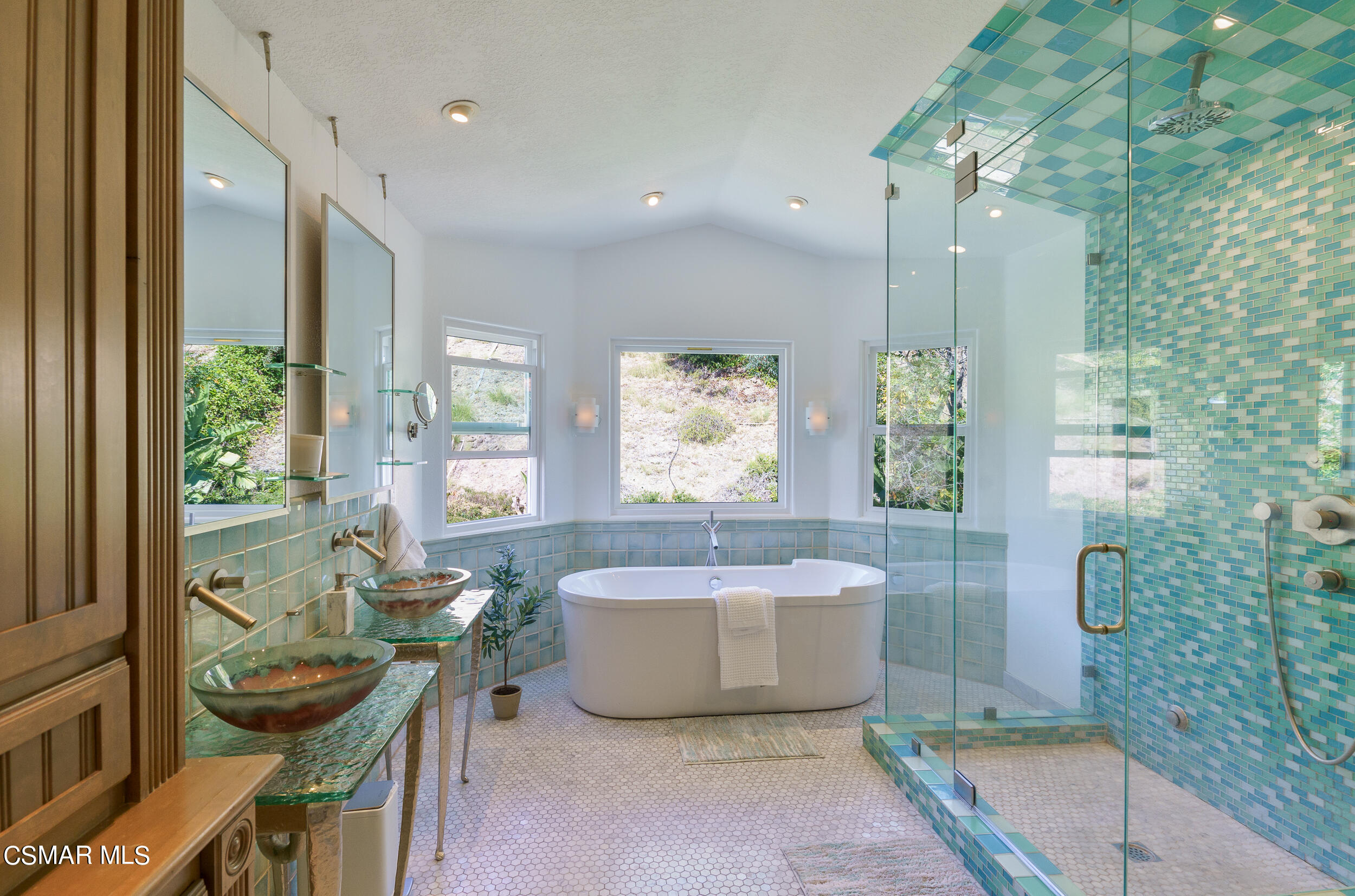 2217 Kirsten Lee Drive