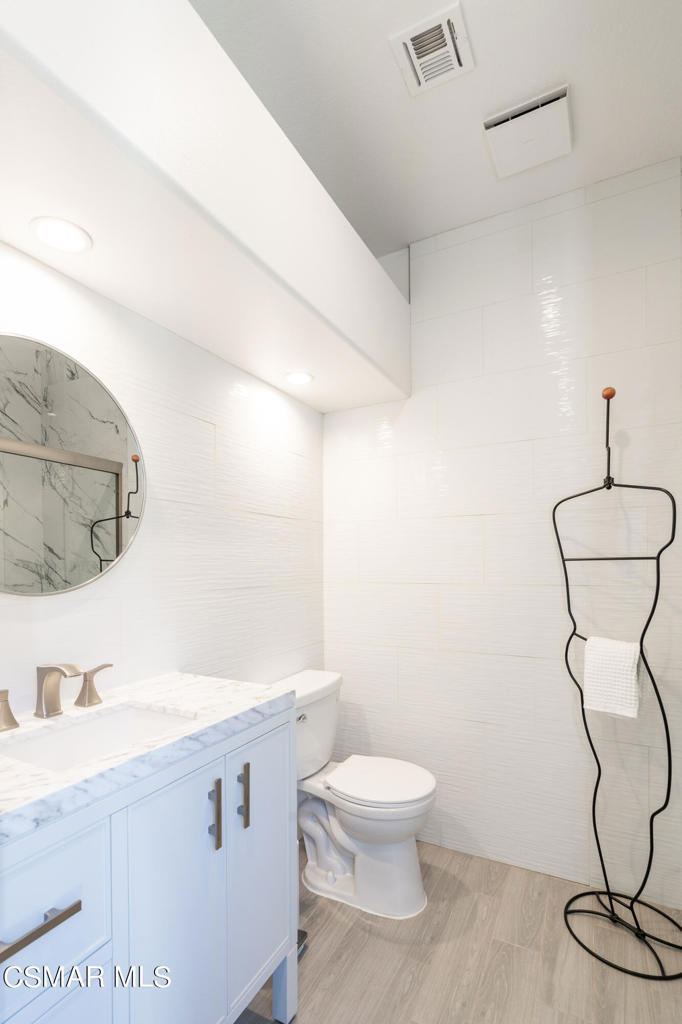 2217 Kirsten Lee Drive