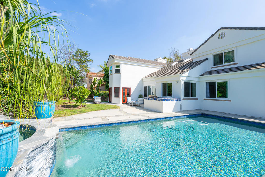 2217 Kirsten Lee Drive