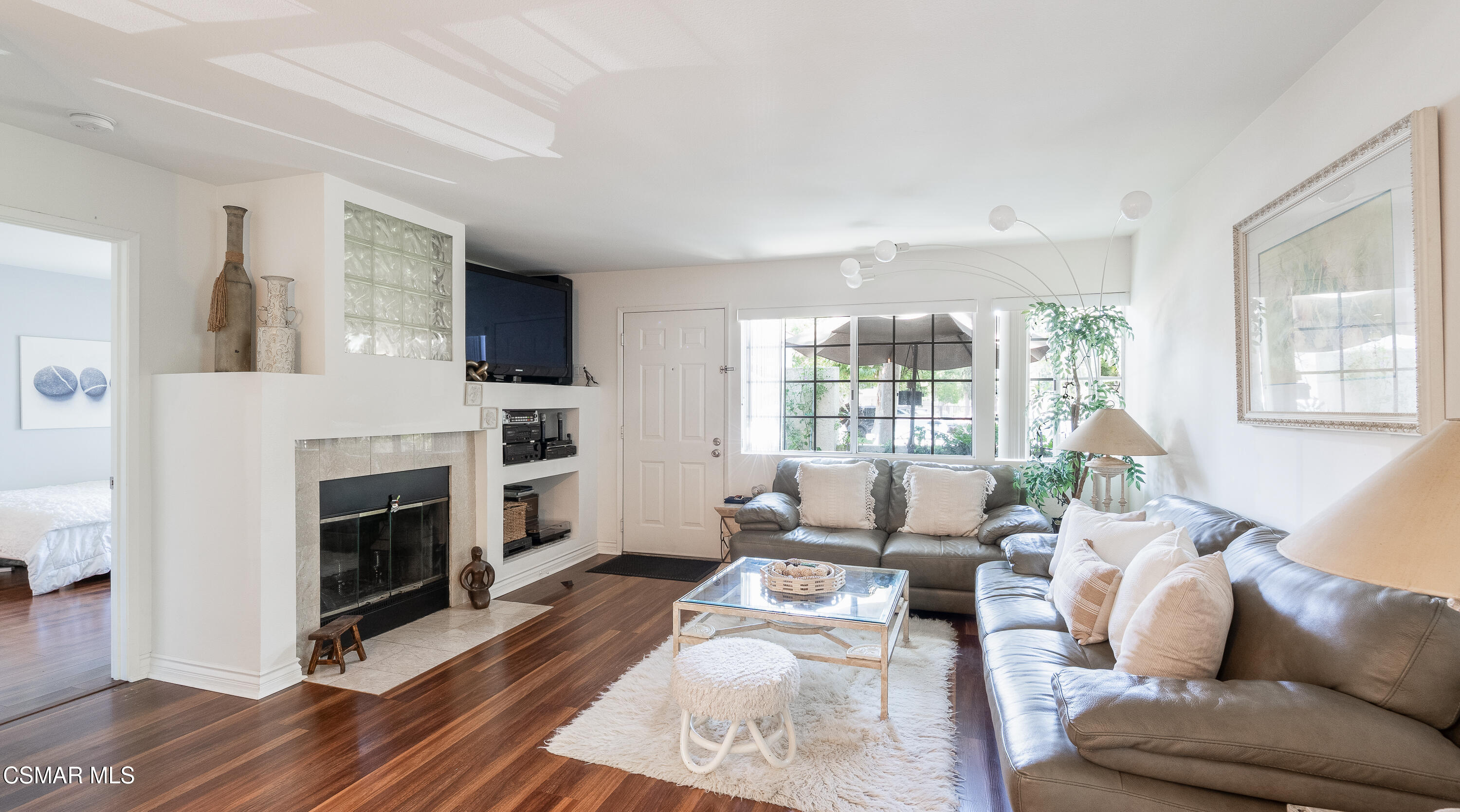 4240 Lost Hills Road, 3301