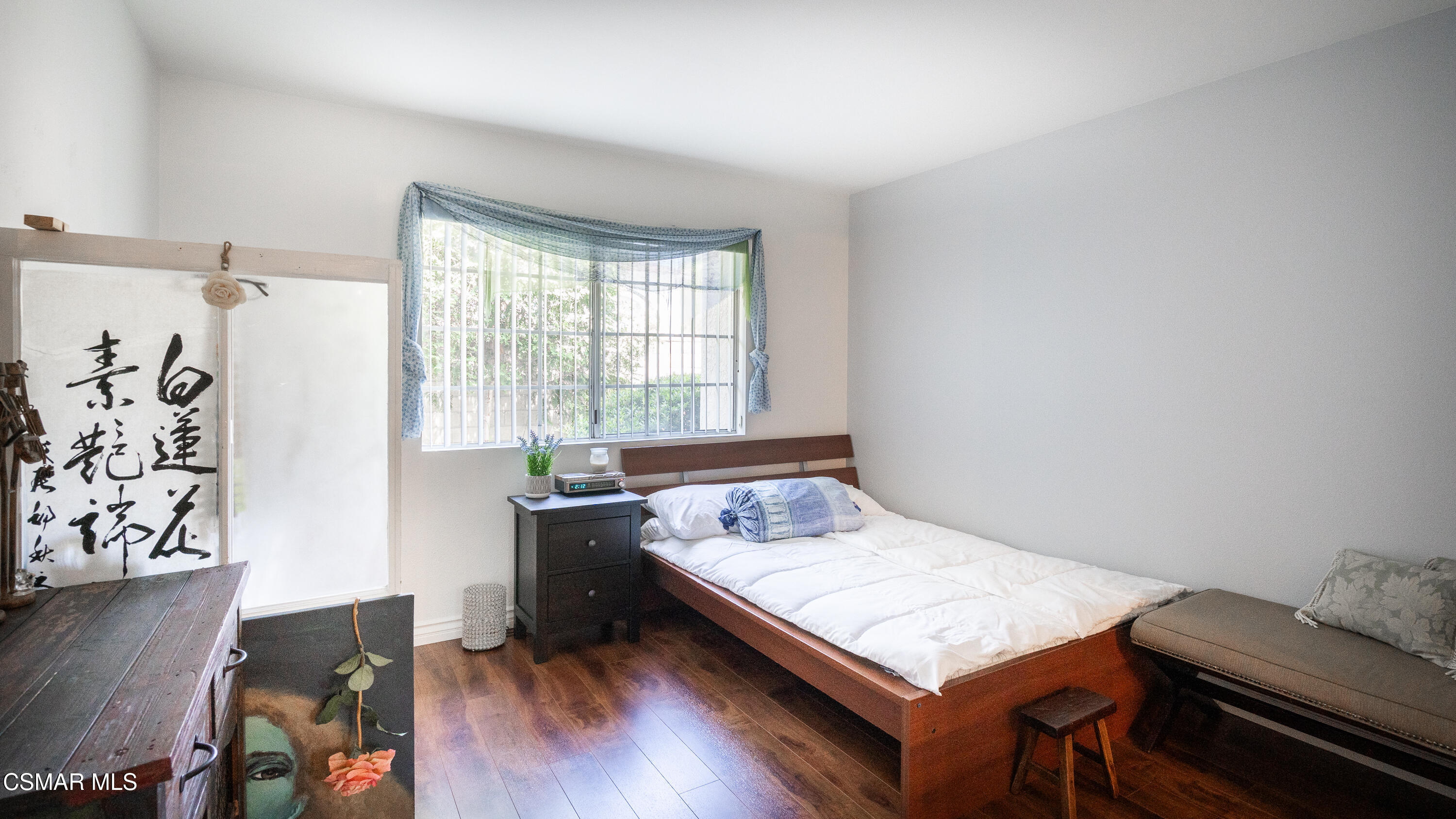 4240 Lost Hills Road, 3301