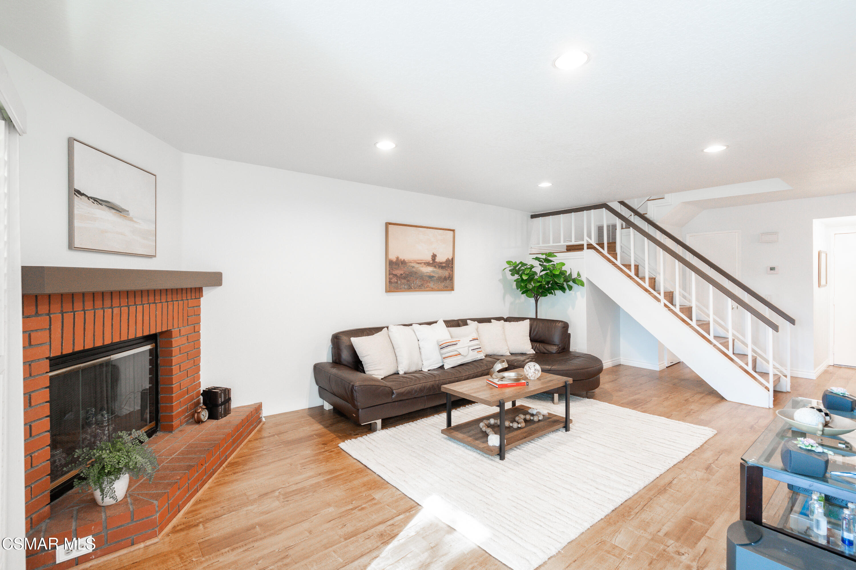 19235 Index Street, 3