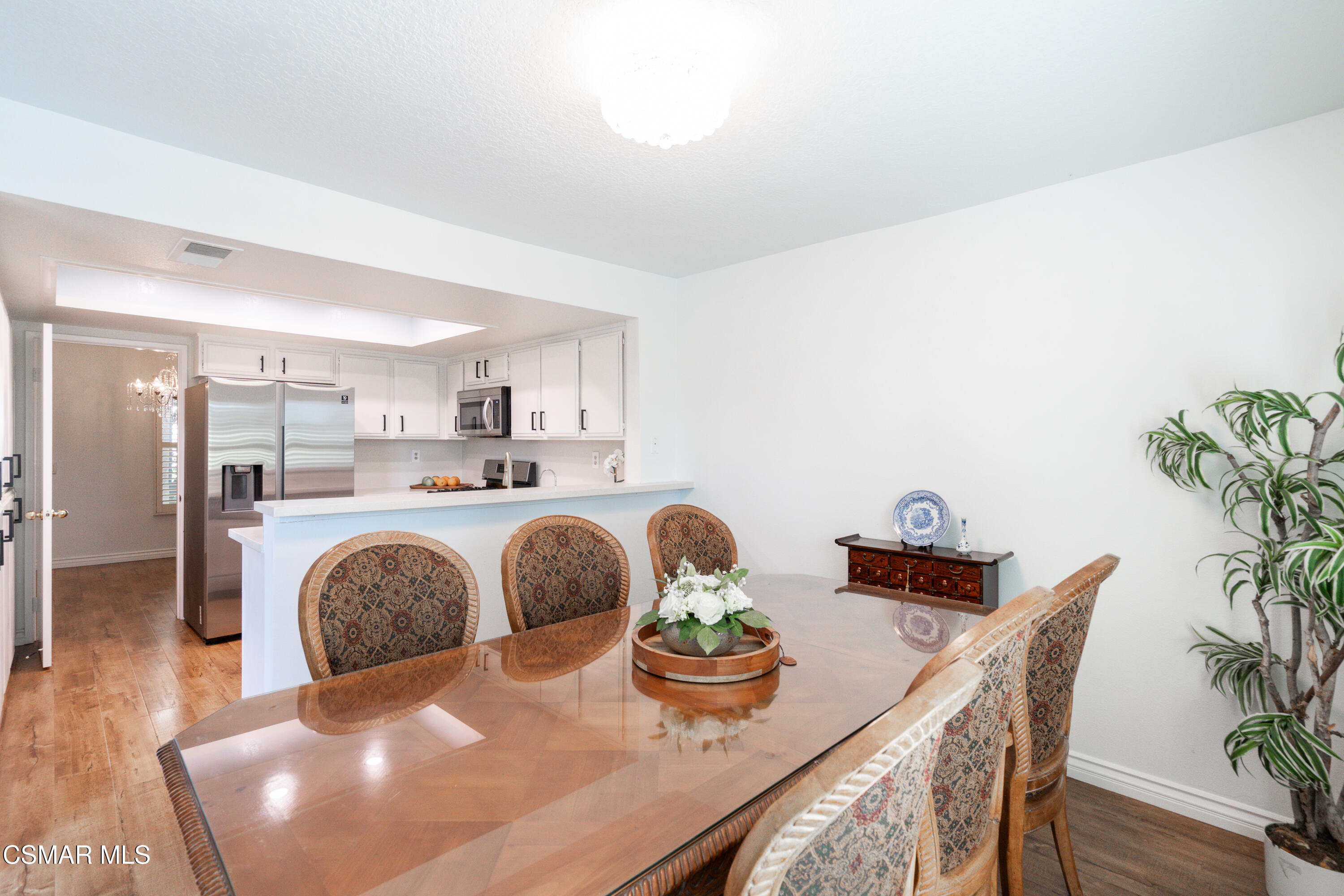 19235 Index Street, 3