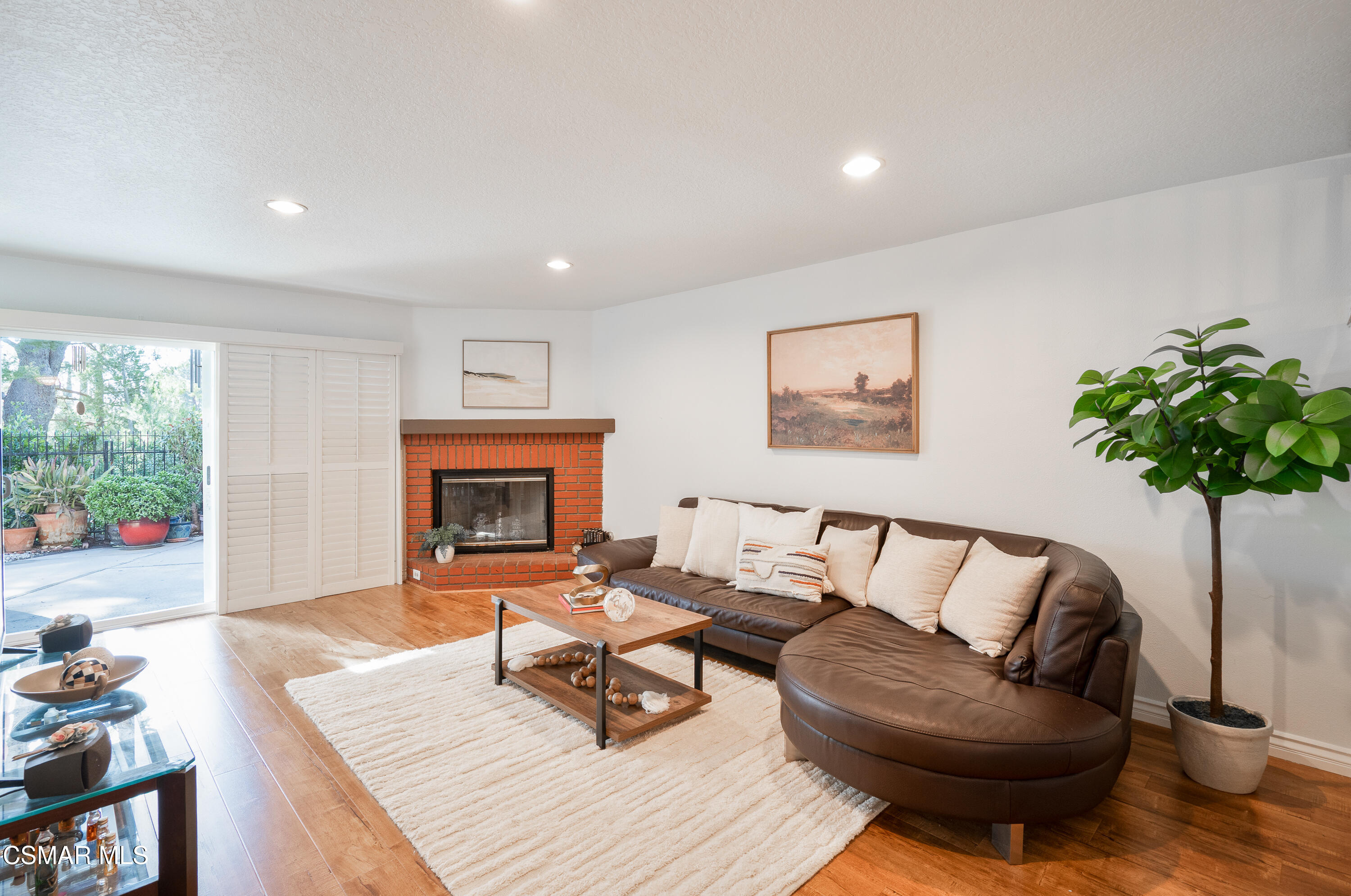 19235 Index Street, 3