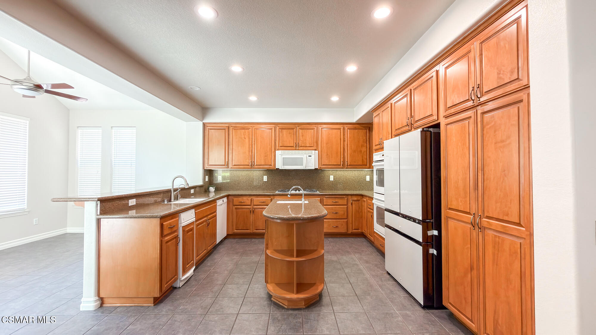 1775 Red Robin Place