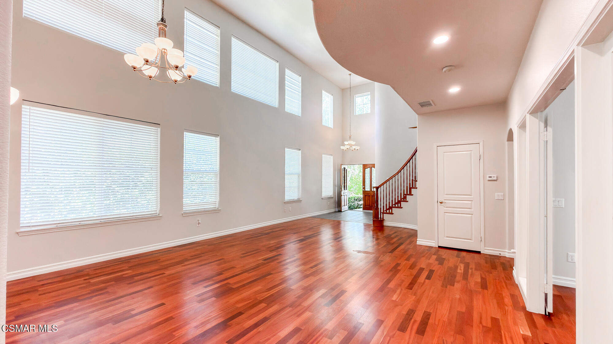 1775 Red Robin Place