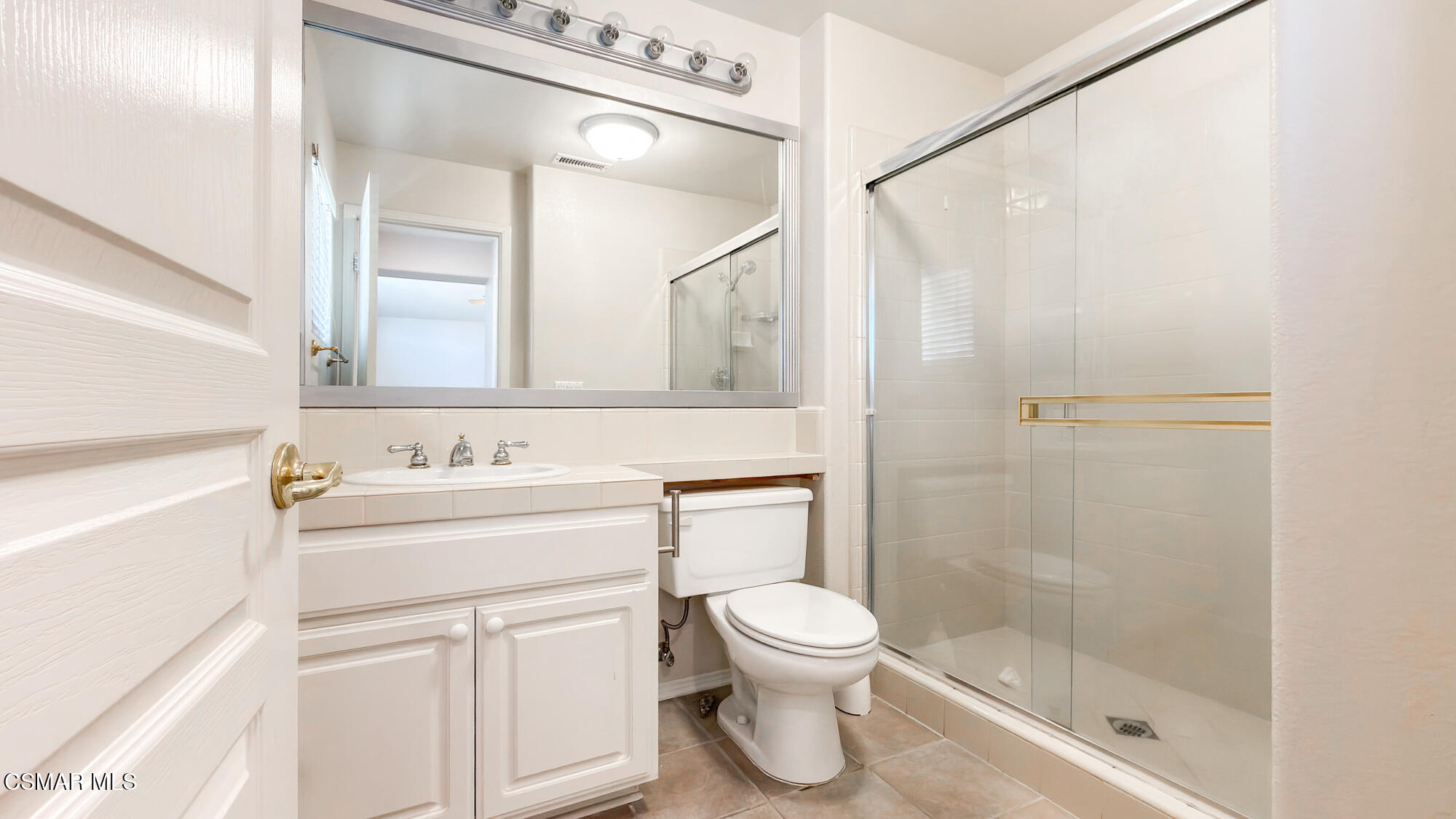 1775 Red Robin Place