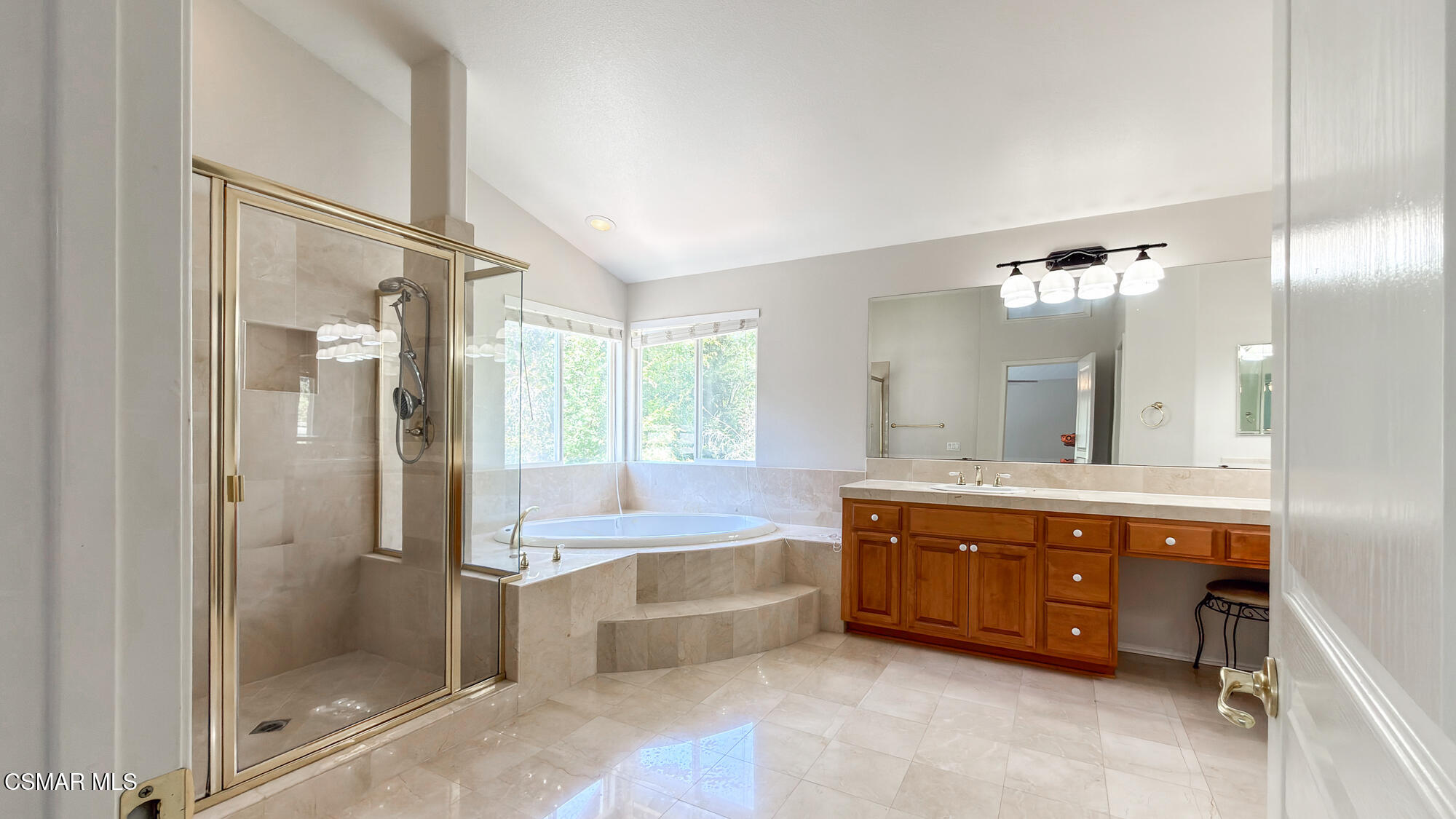 1775 Red Robin Place