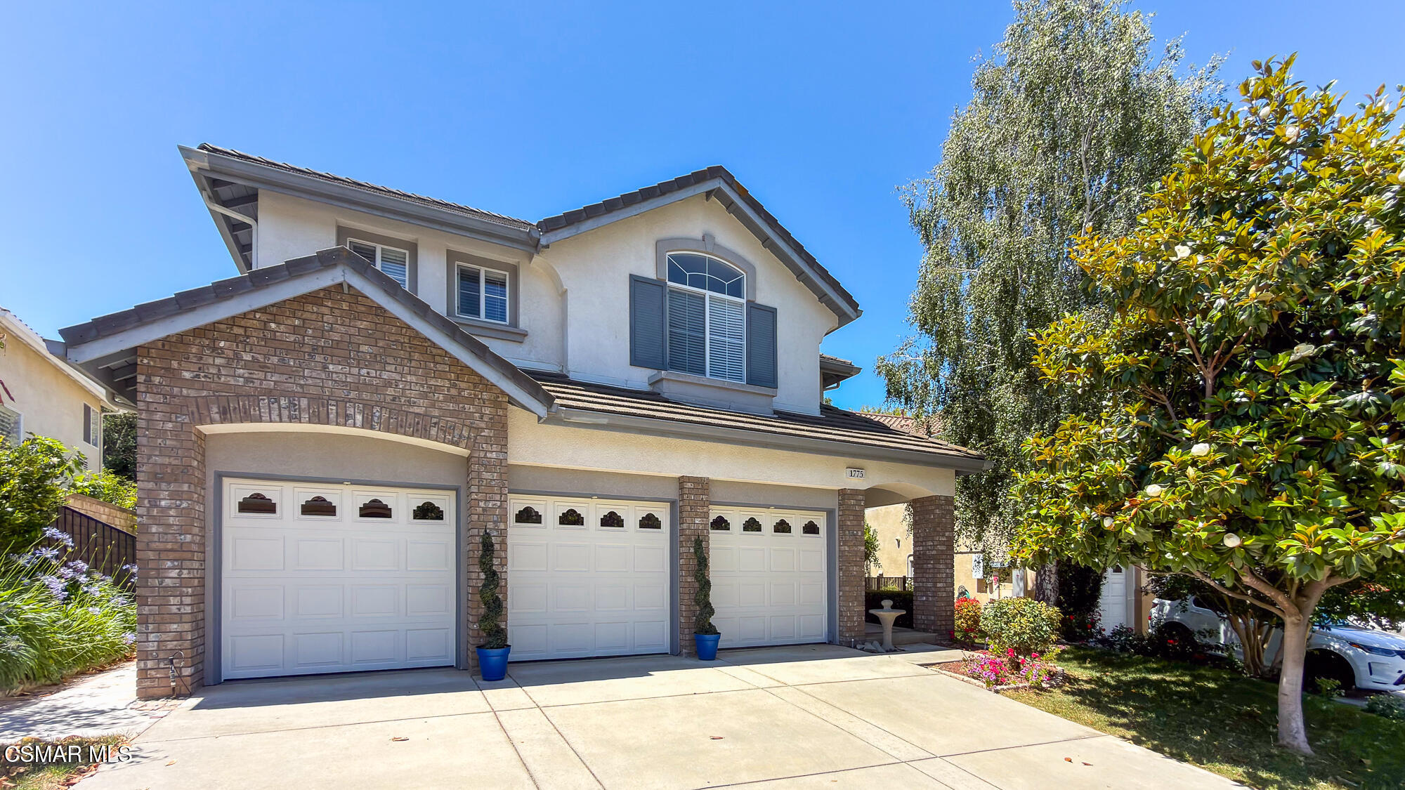 1775 Red Robin Place