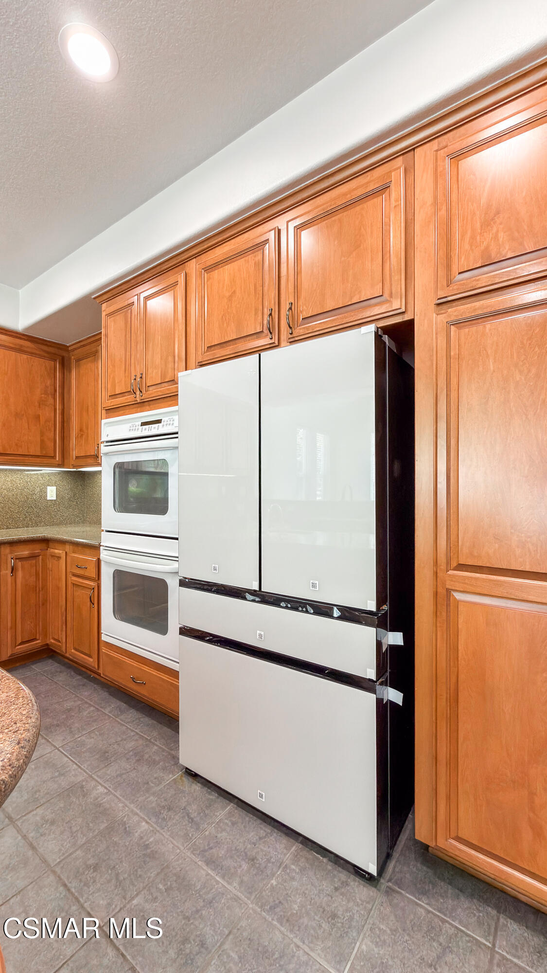 1775 Red Robin Place
