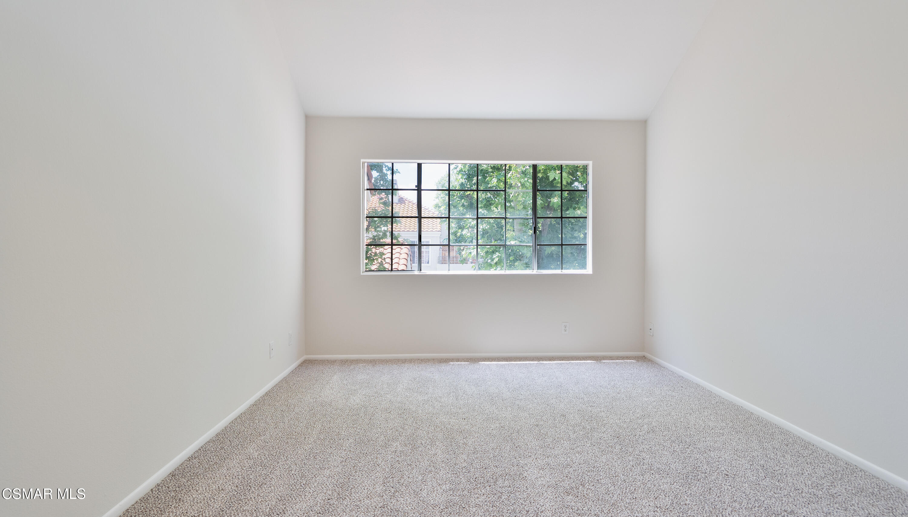 4240 Lost Hills Road, 3302
