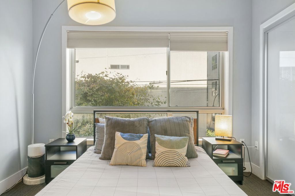 1700 Sawtelle Boulevard 206