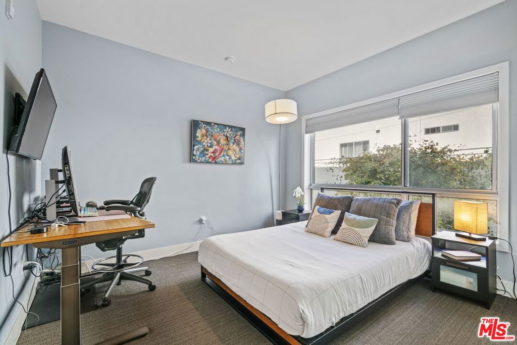 1700 Sawtelle Boulevard 206