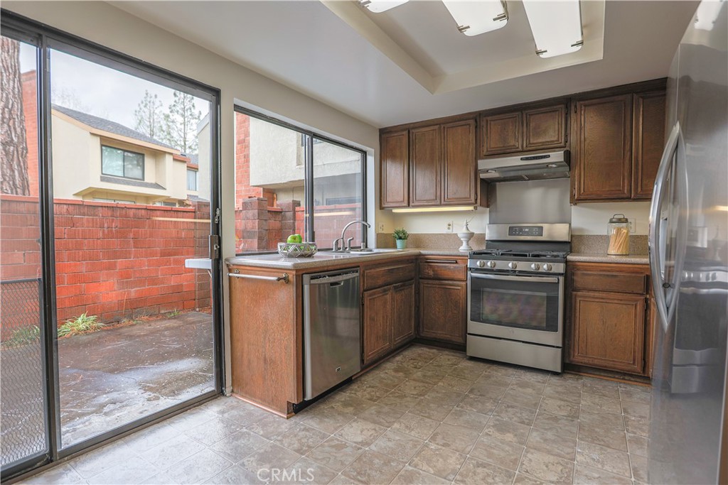 1620 Sherwood Village Circle