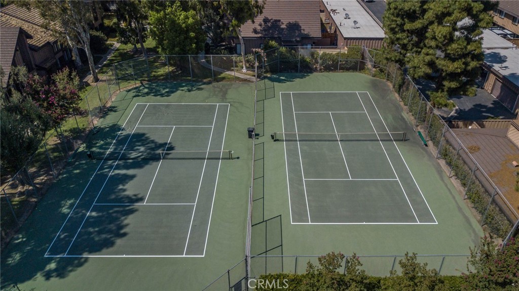 9757 Reseda Boulevard 70