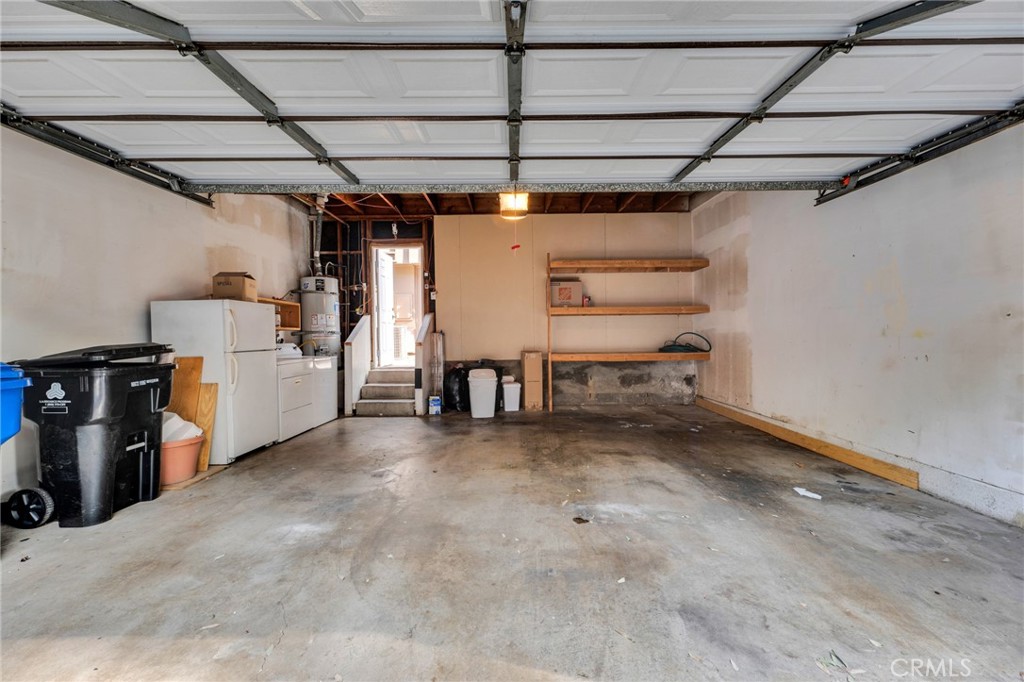 9757 Reseda Boulevard 70