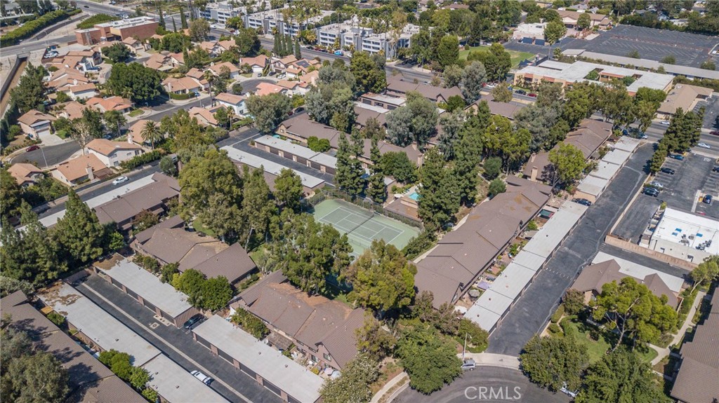 9757 Reseda Boulevard 70