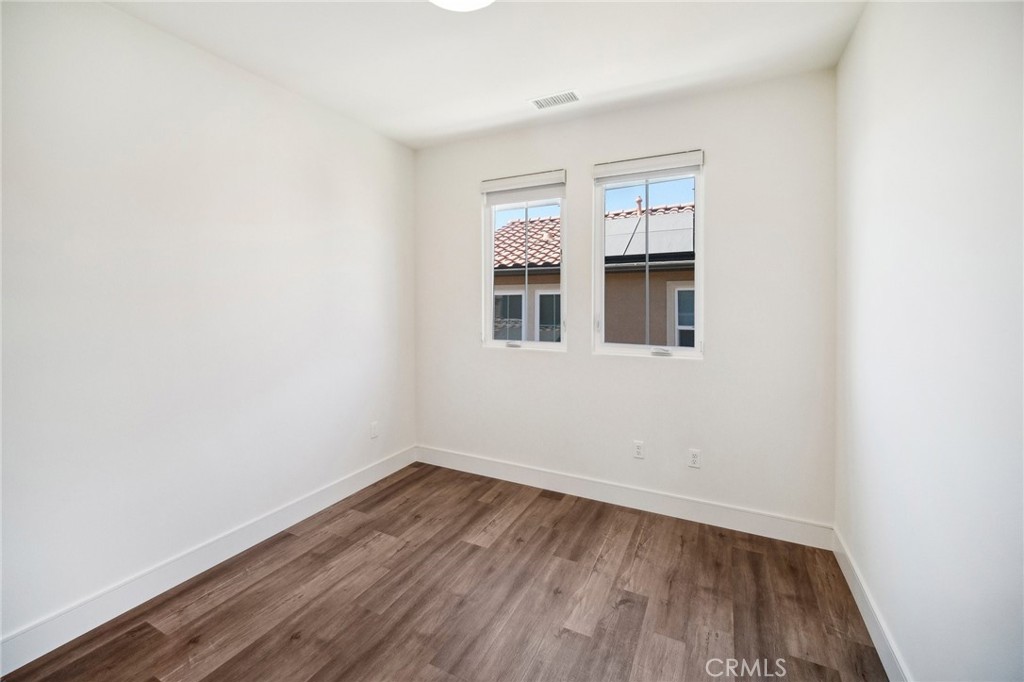 20820 W. Acorn Circle