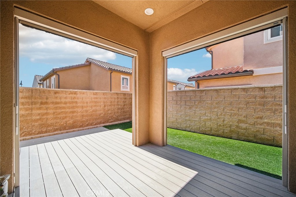 20820 W. Acorn Circle