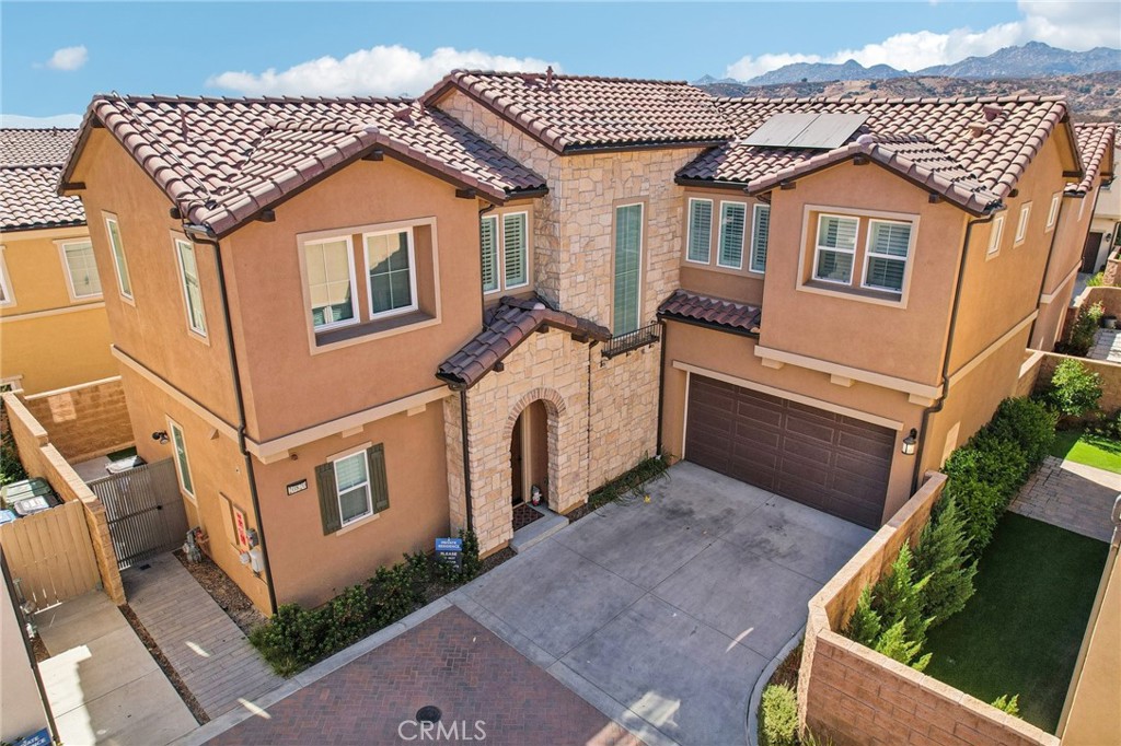20820 W. Acorn Circle