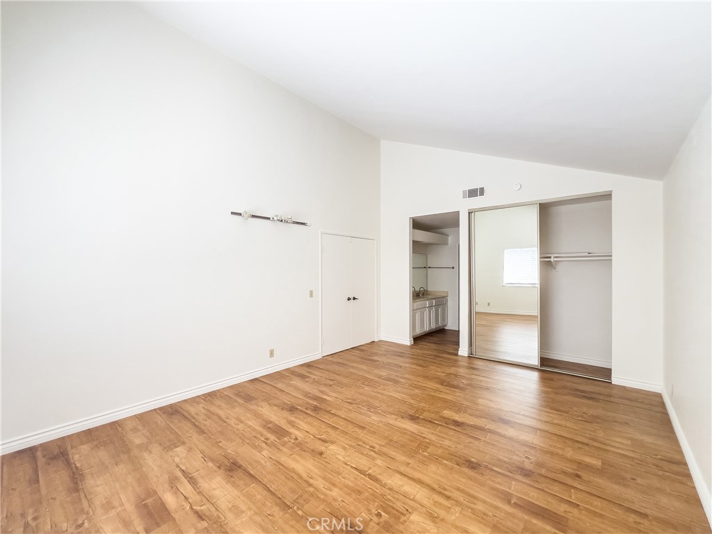 2489 Pinewood Place