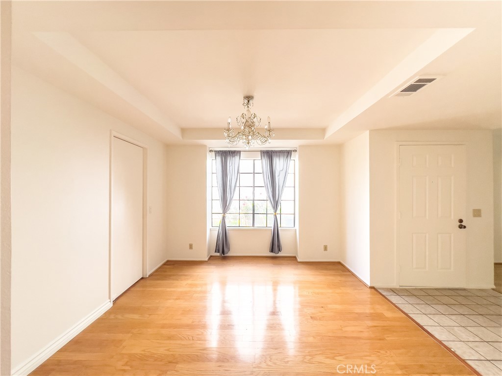 2489 Pinewood Place