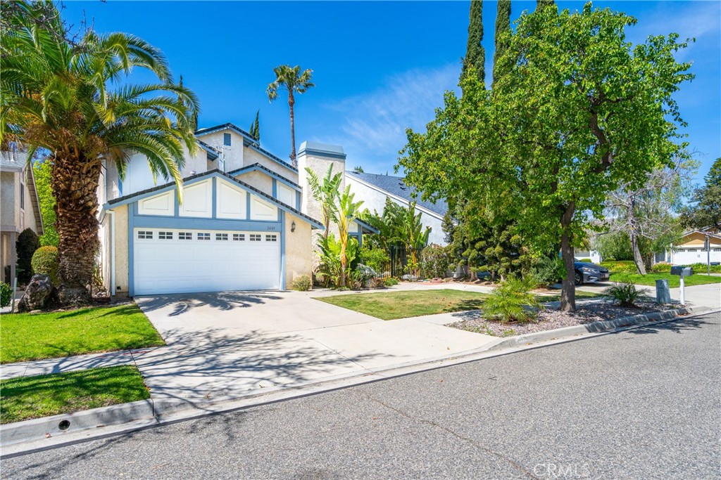 2489 Pinewood Place