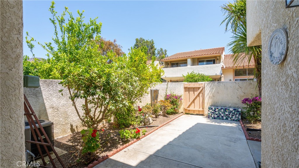 3747 Oak Glen Drive
