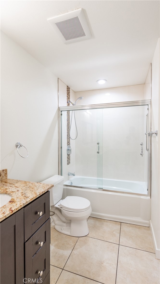 3747 Oak Glen Drive