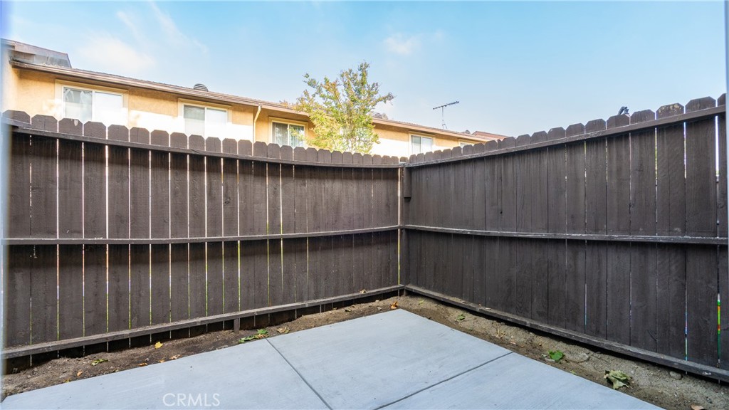 12302 Runnymede Street 4