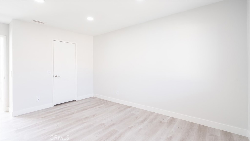 12302 Runnymede Street 4