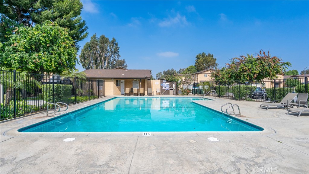 12302 Runnymede Street 4