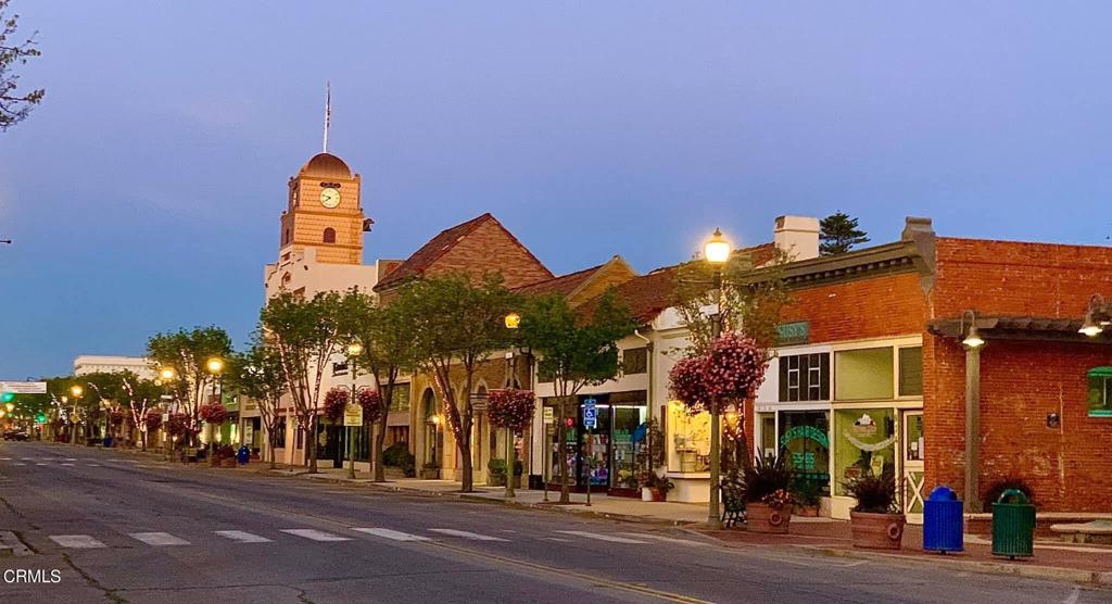 500 W Santa Maria Street 38