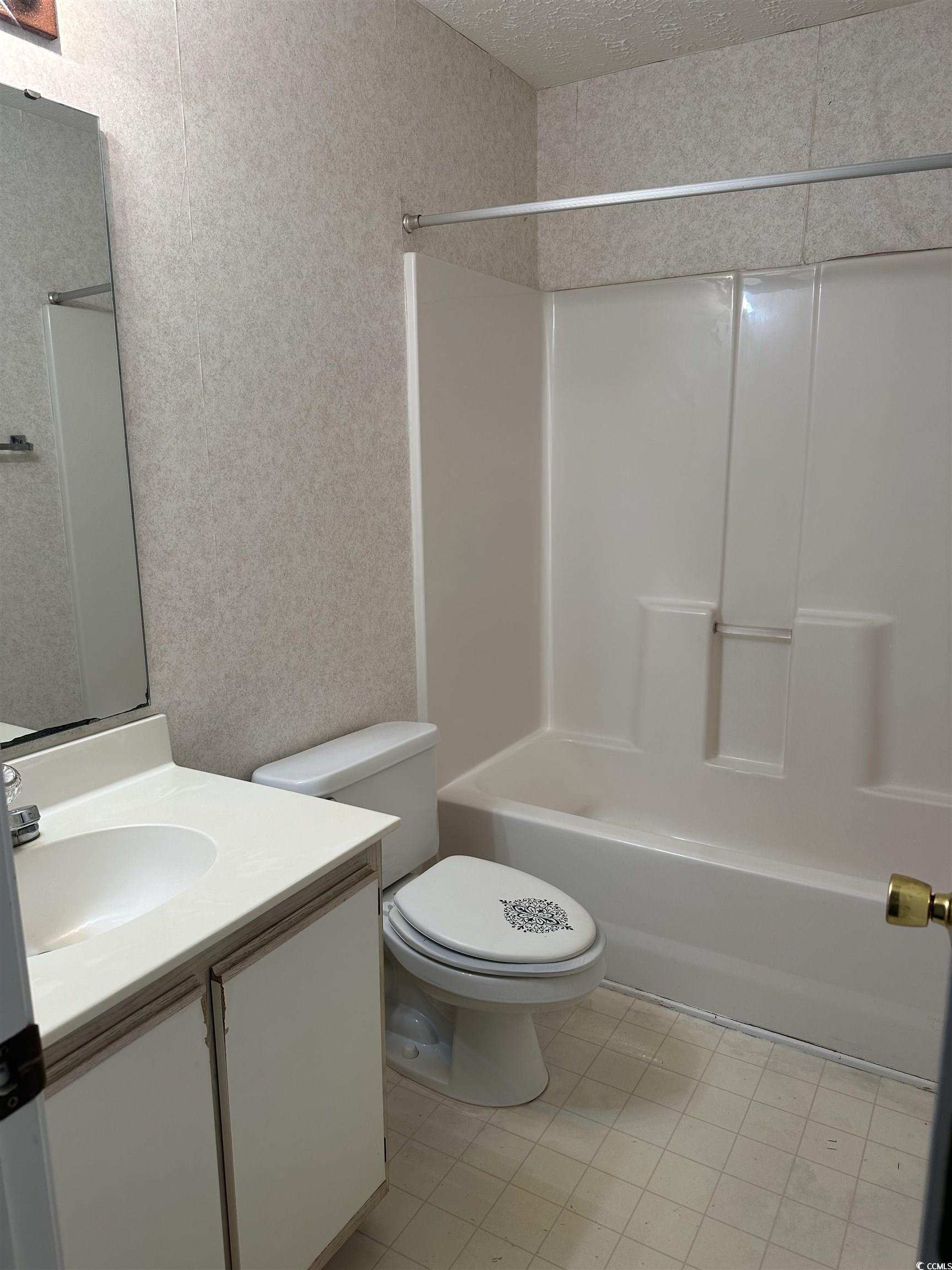 227 Pinehurst Ln. Unit: 6-I