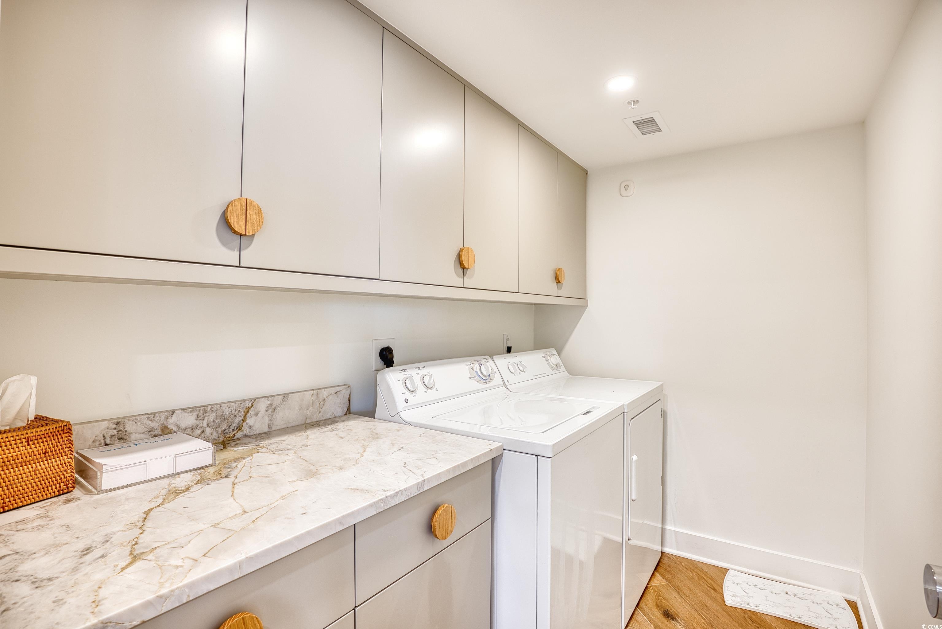 135 S Dunes Dr. Unit: 507