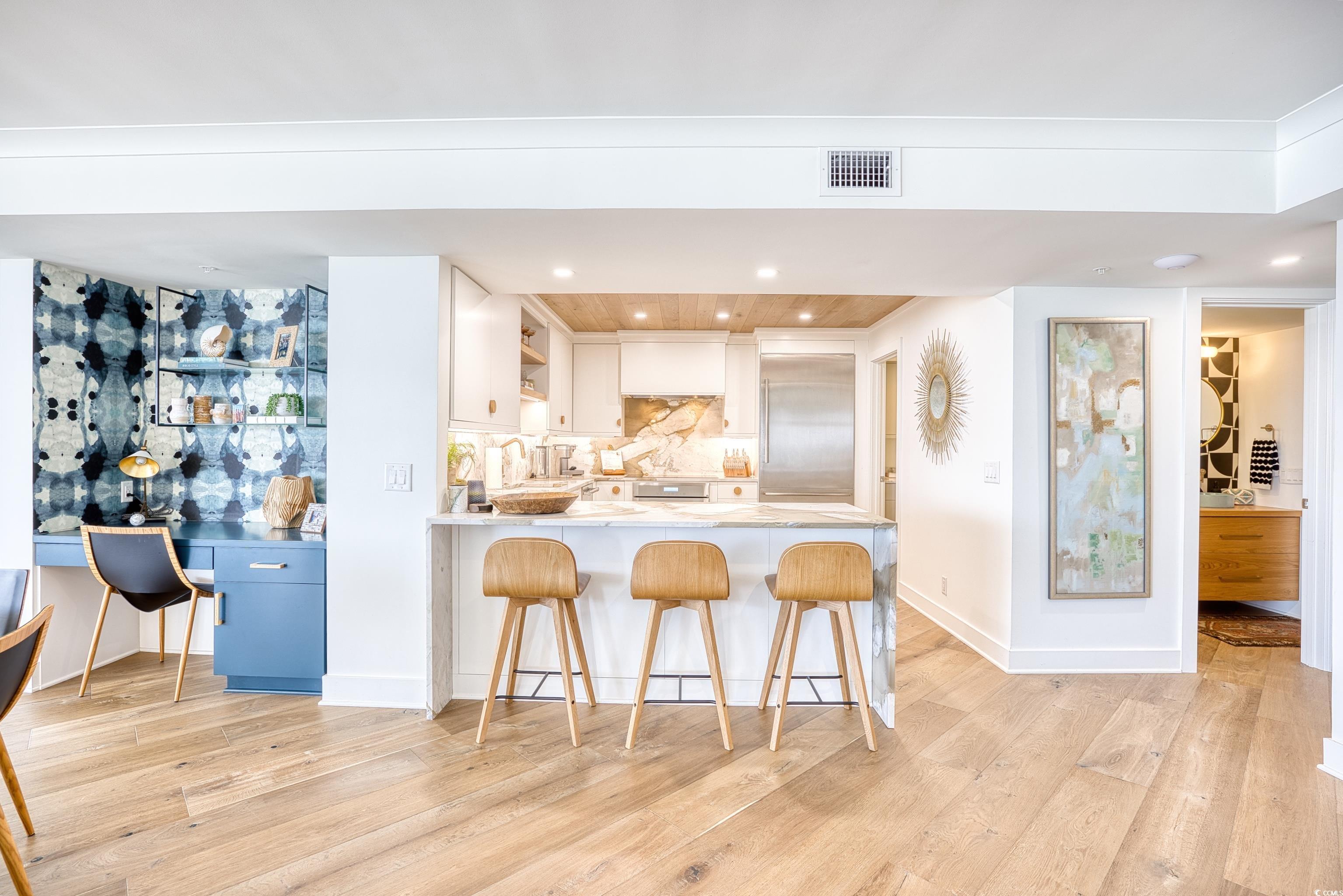 135 S Dunes Dr. Unit: 507