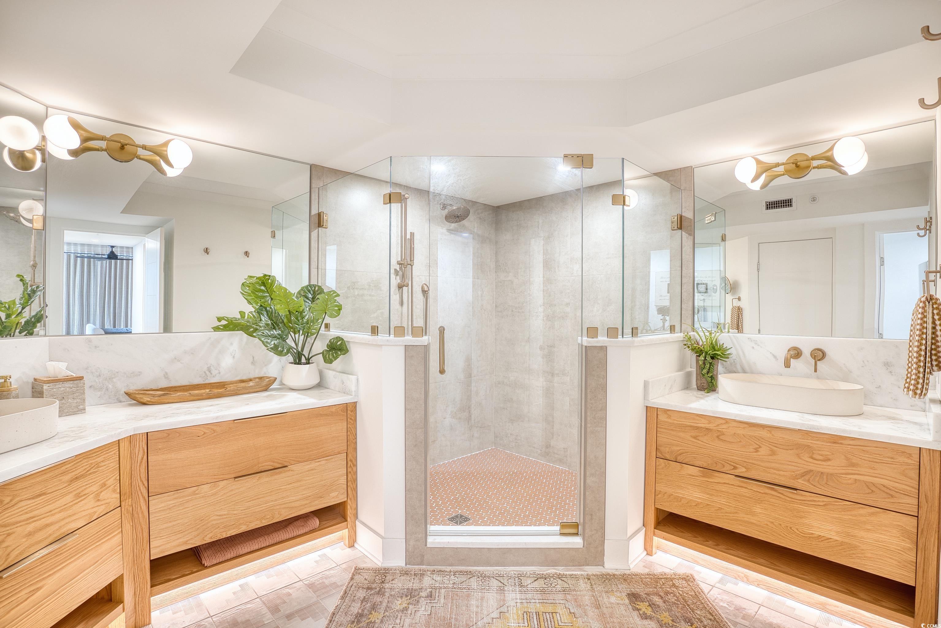135 S Dunes Dr. Unit: 507