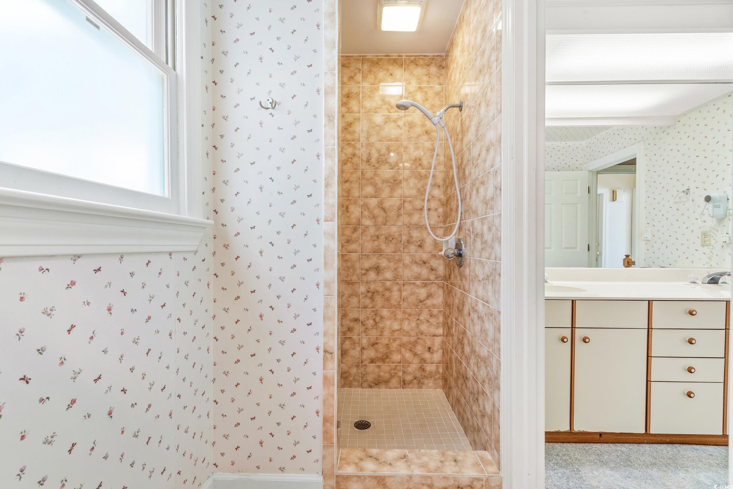 893 All Saints Loop Unit: B