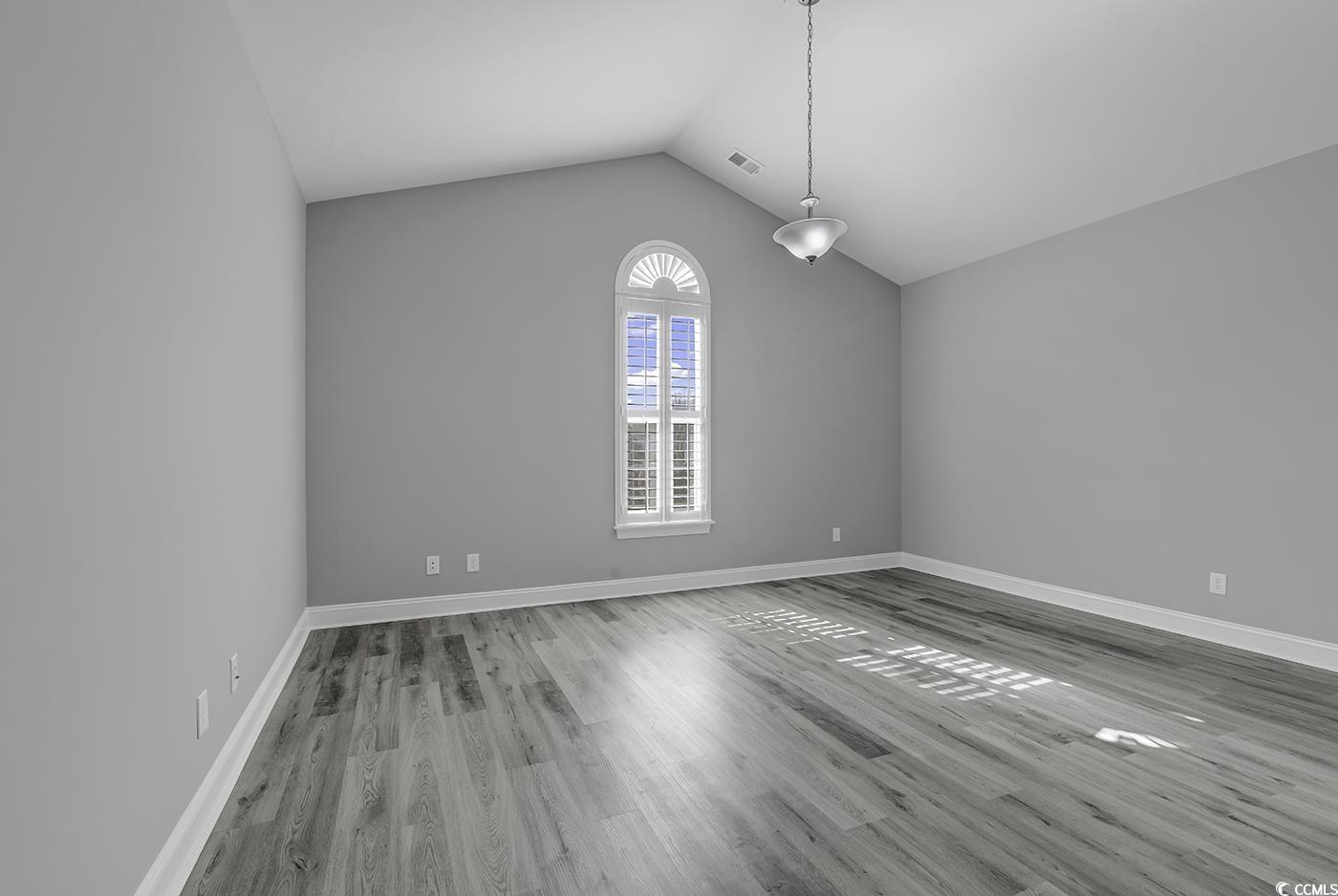 217 Southern Breezes Circle