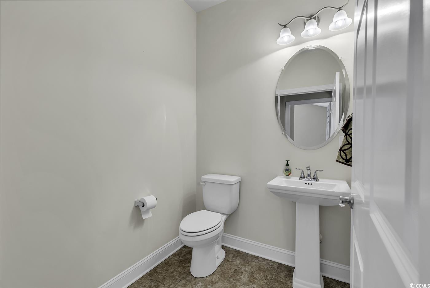 217 Southern Breezes Circle
