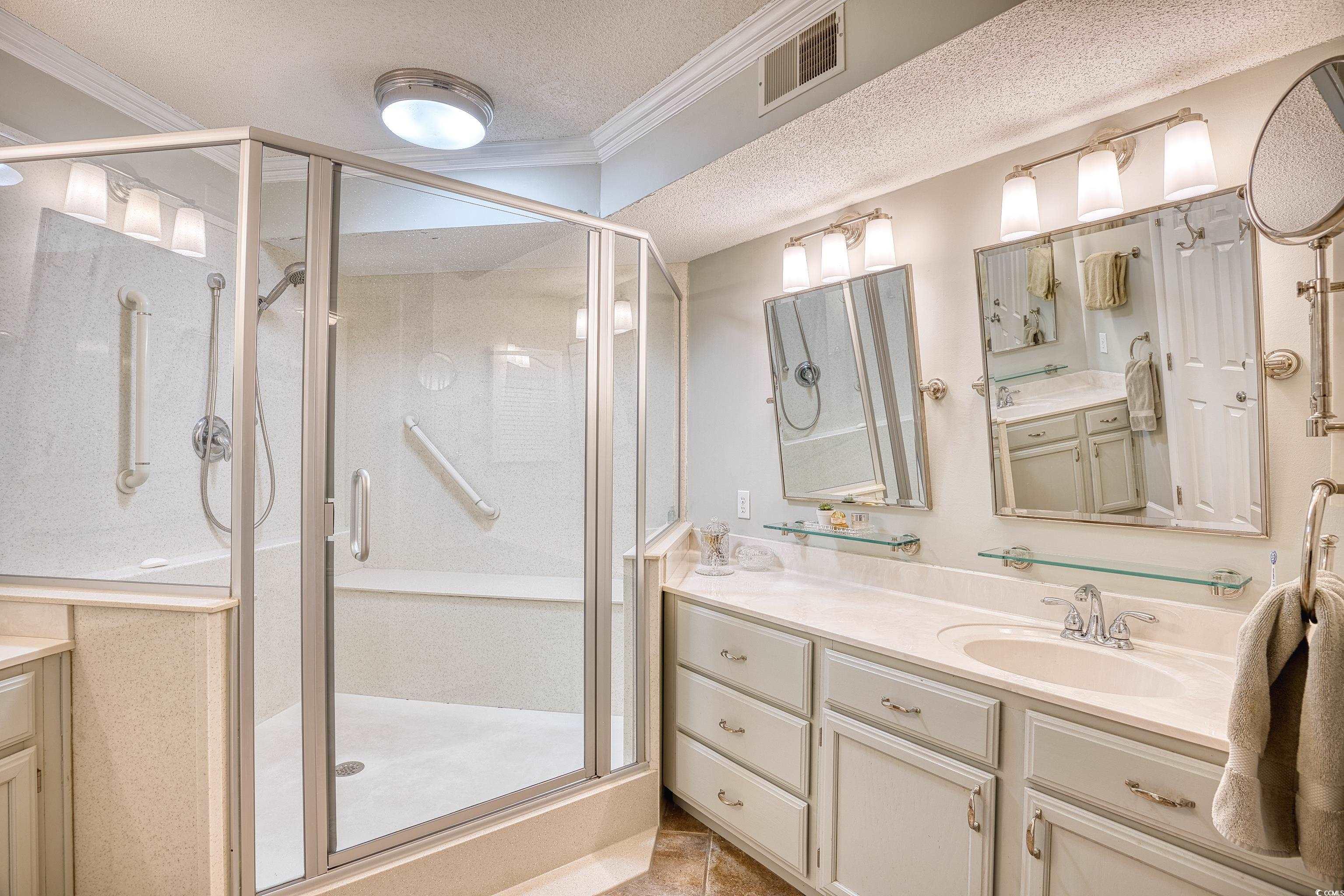 195 S Dunes Dr. Unit: 204