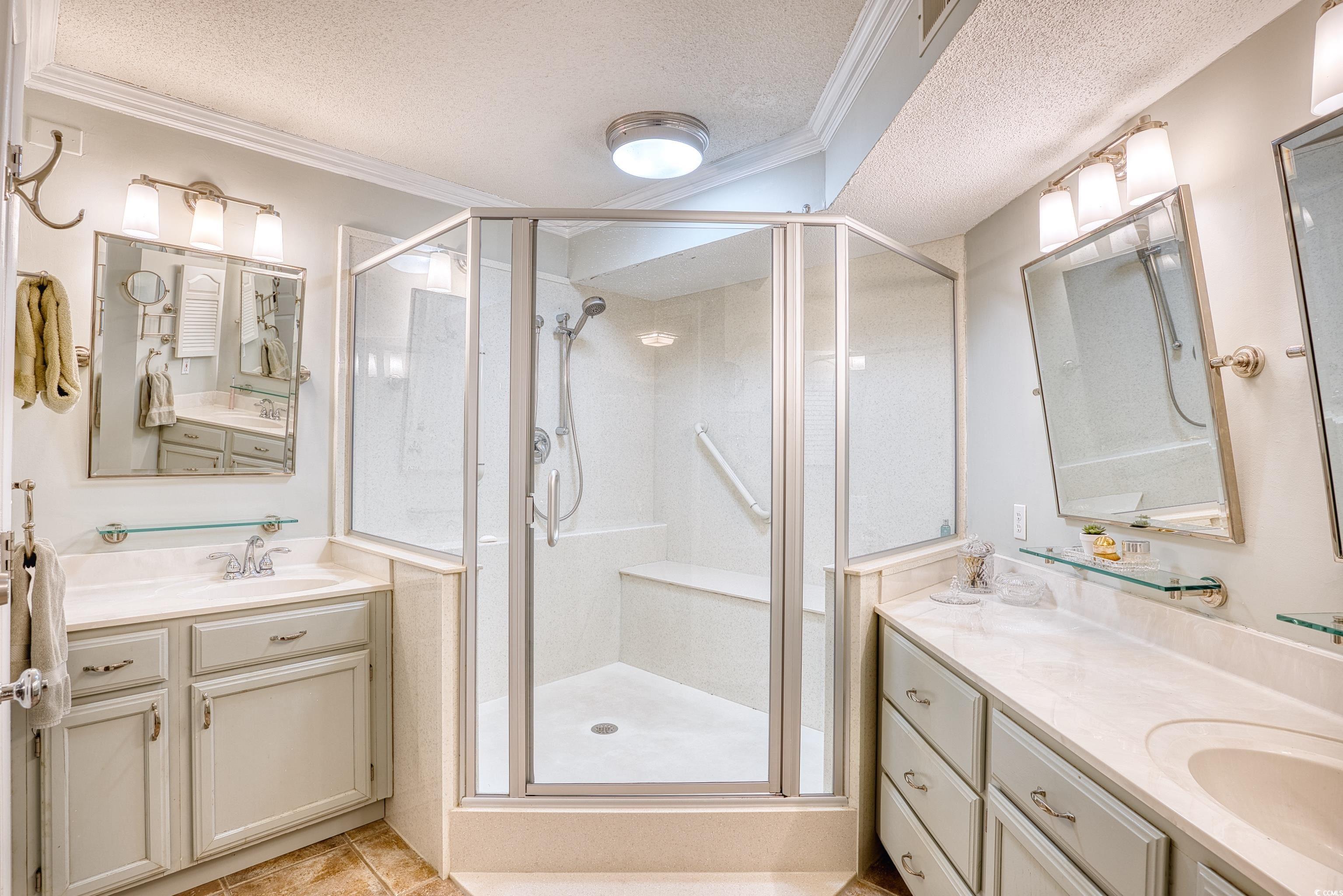 195 S Dunes Dr. Unit: 204