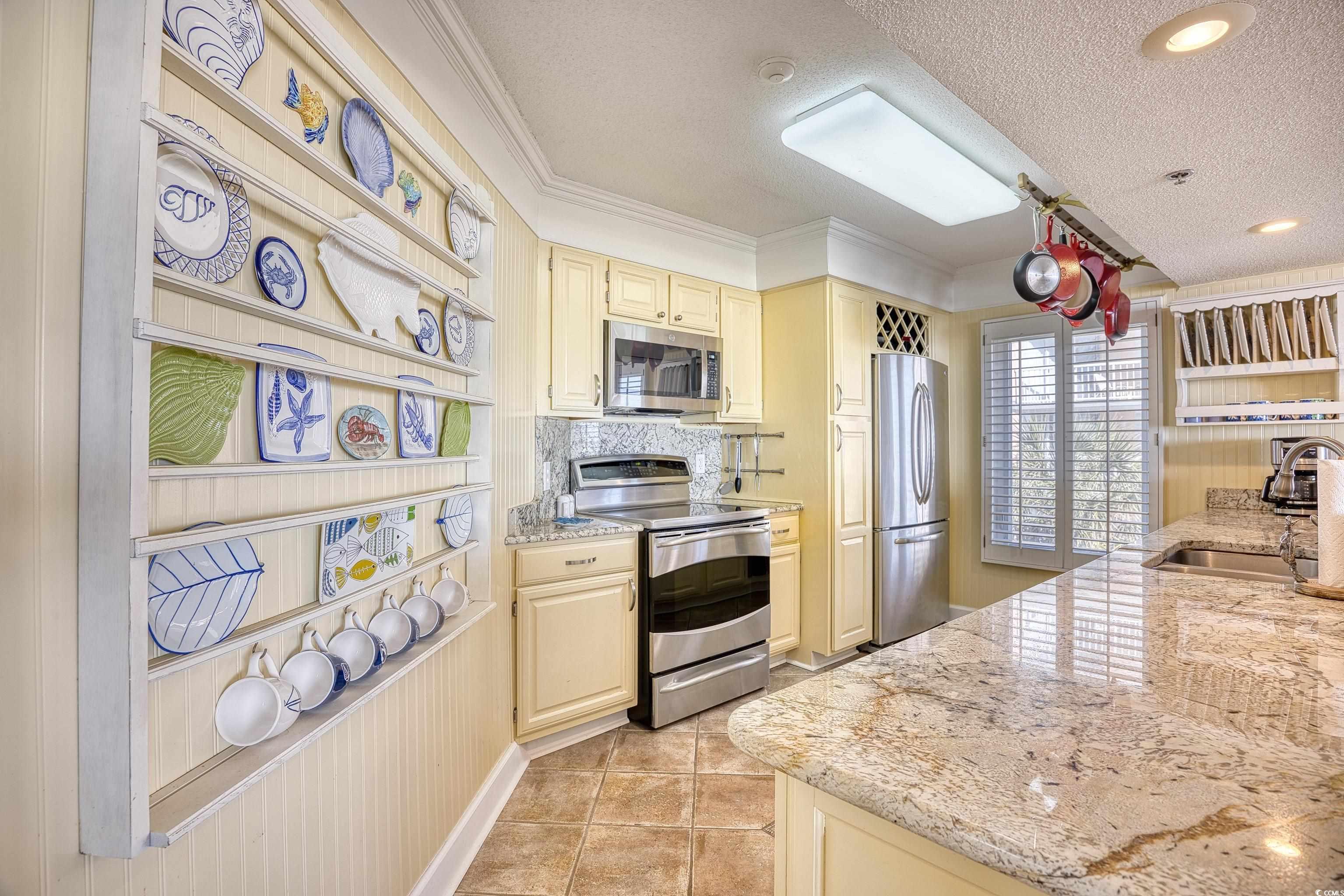 195 S Dunes Dr. Unit: 204