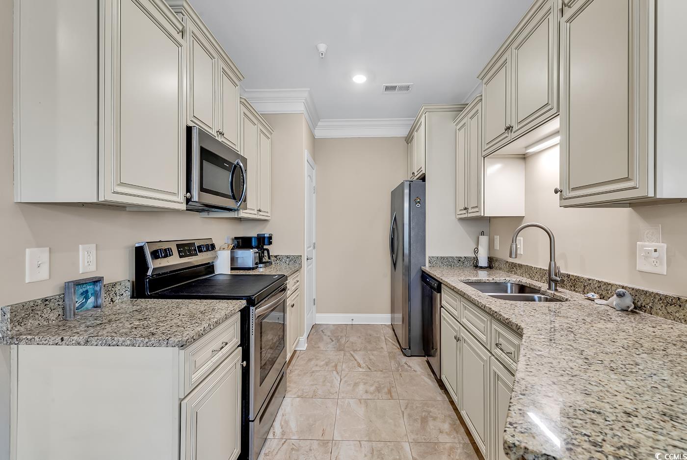 130 Puffin Dr. Unit: 3-E