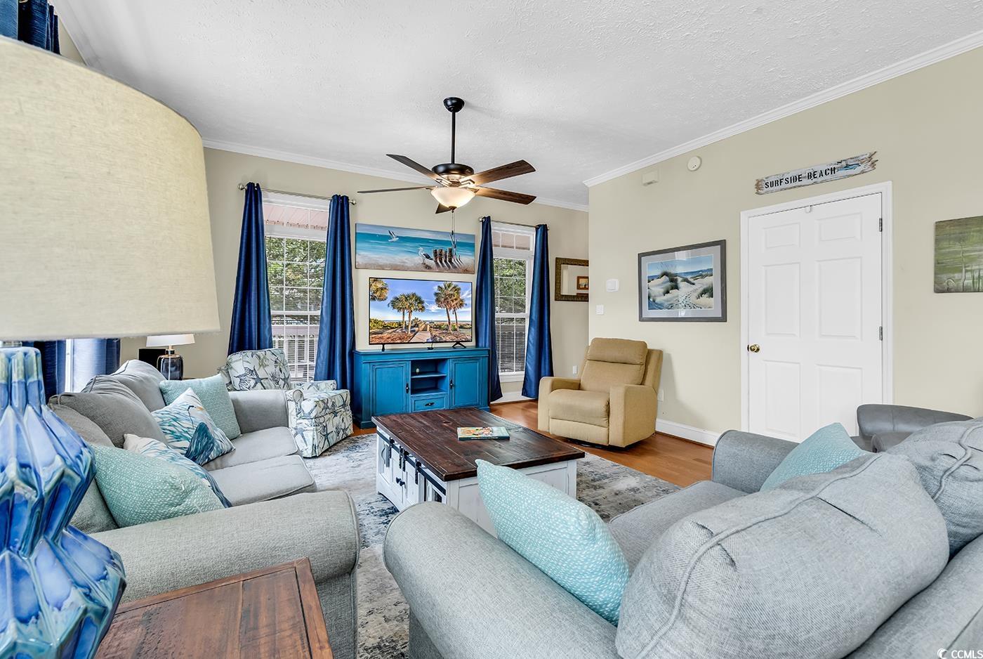 17 South Oak Dr.