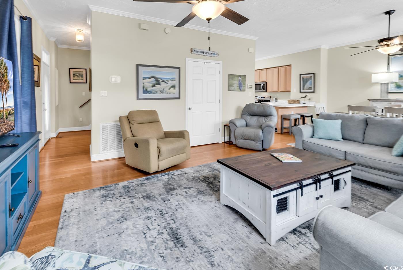 17 South Oak Dr.