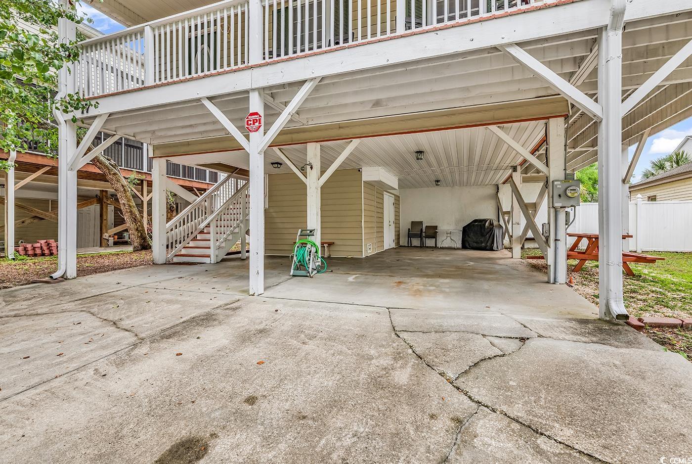 17 South Oak Dr.