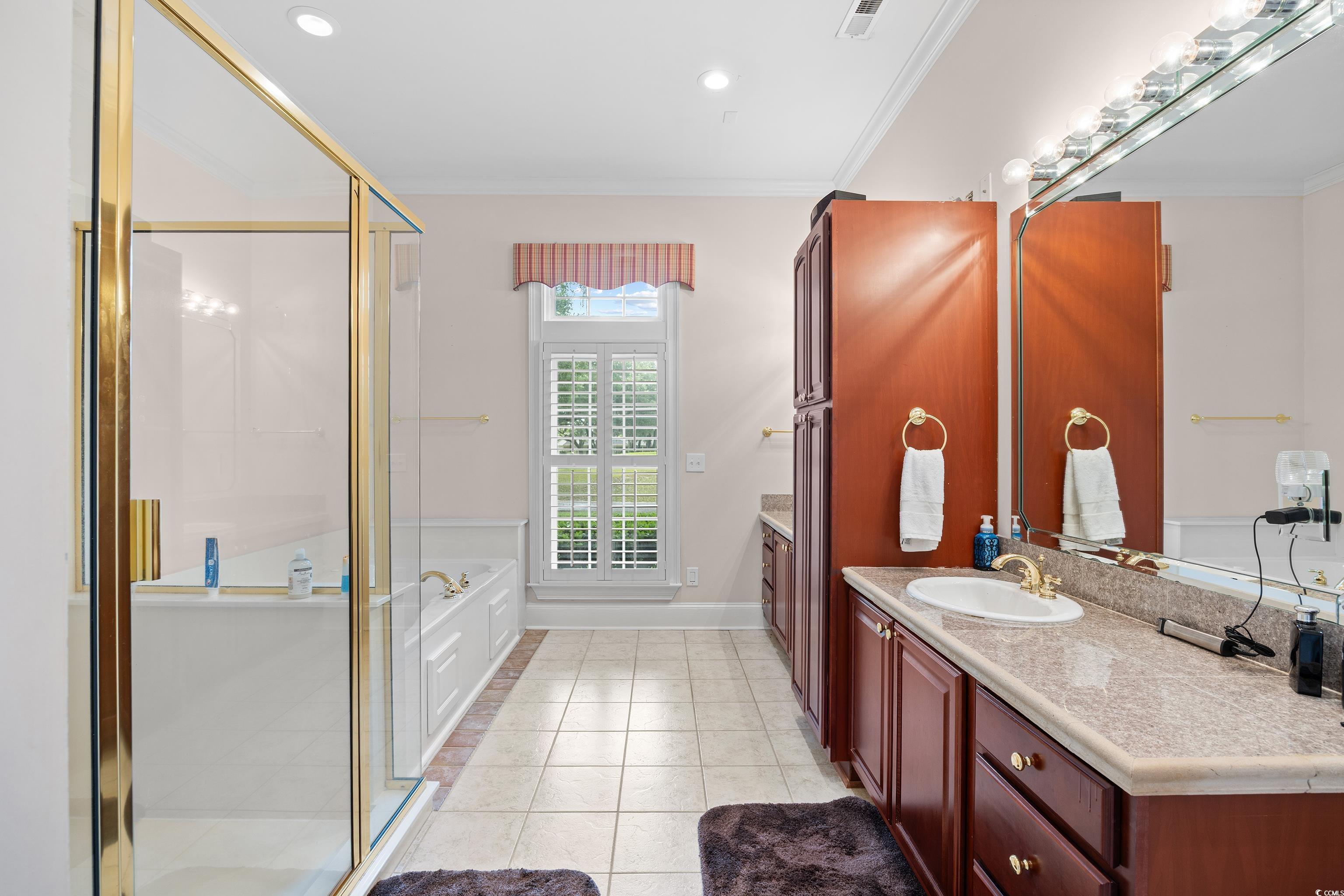 423 Chapman Loop