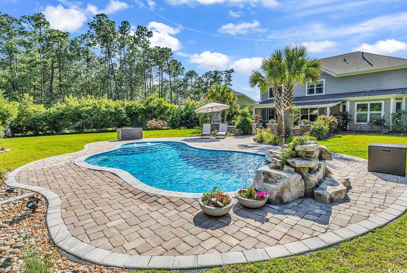 1662 Westminster Dr.