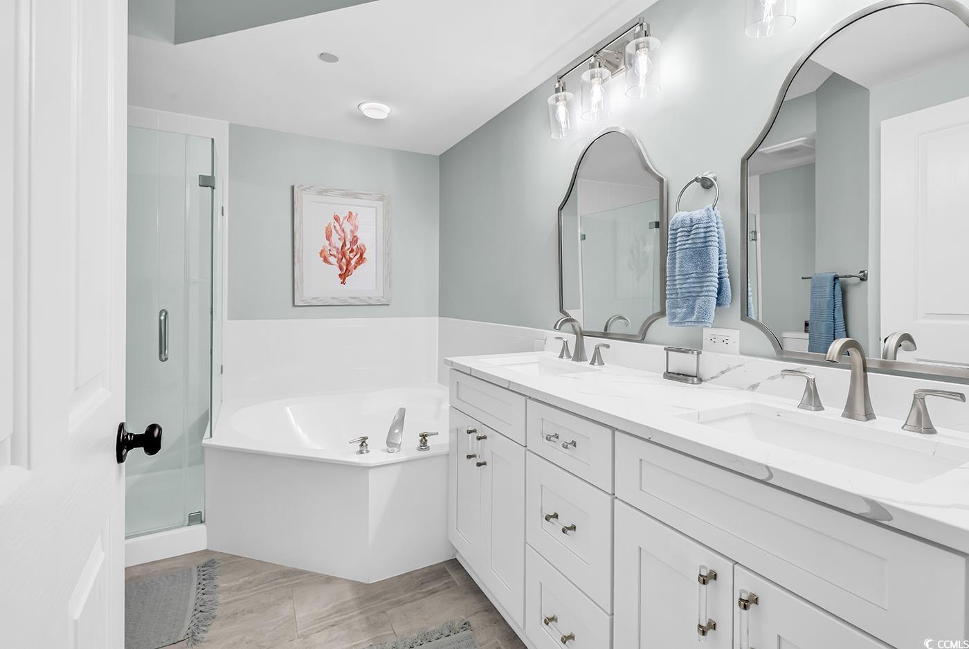 139 S Dunes Dr. Unit: 304